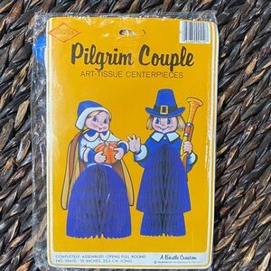 NIB Vintage 3D honeycomb tissue paper pilgrim couple thanksgiving table topper
